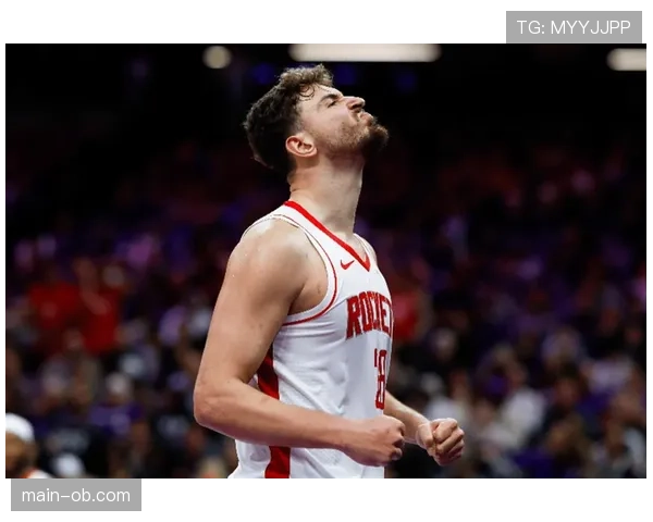 火箭第三节一波流打停热火，申京内线连续得分