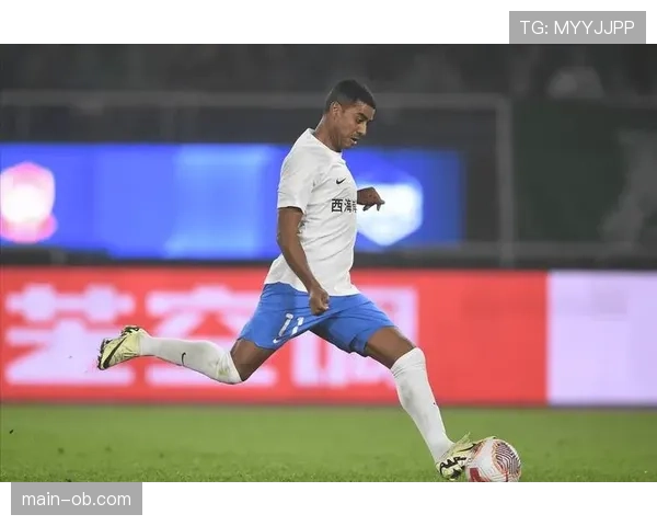 深圳新鹏城vs武汉三镇，归化球员阿兰替补登场完成赛季首秀