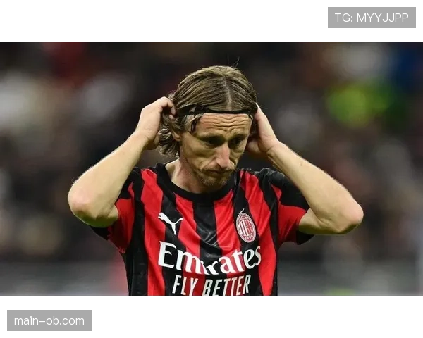 半场战报:AC米兰0-1落后博洛尼亚,齐尔克泽单刀破门 半场战报:AC米兰0-1落后博洛尼亚,齐尔克泽单刀破门